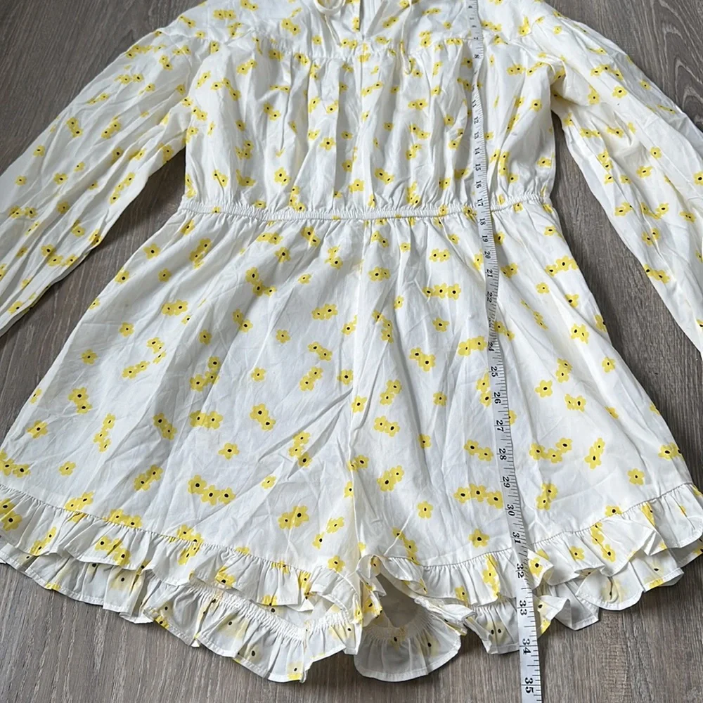 ASOS GLAMOROUS White & Yellow Floral Long Sleeve Romper NWT